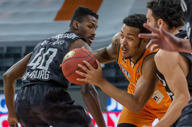 队预算中极 队预算中极