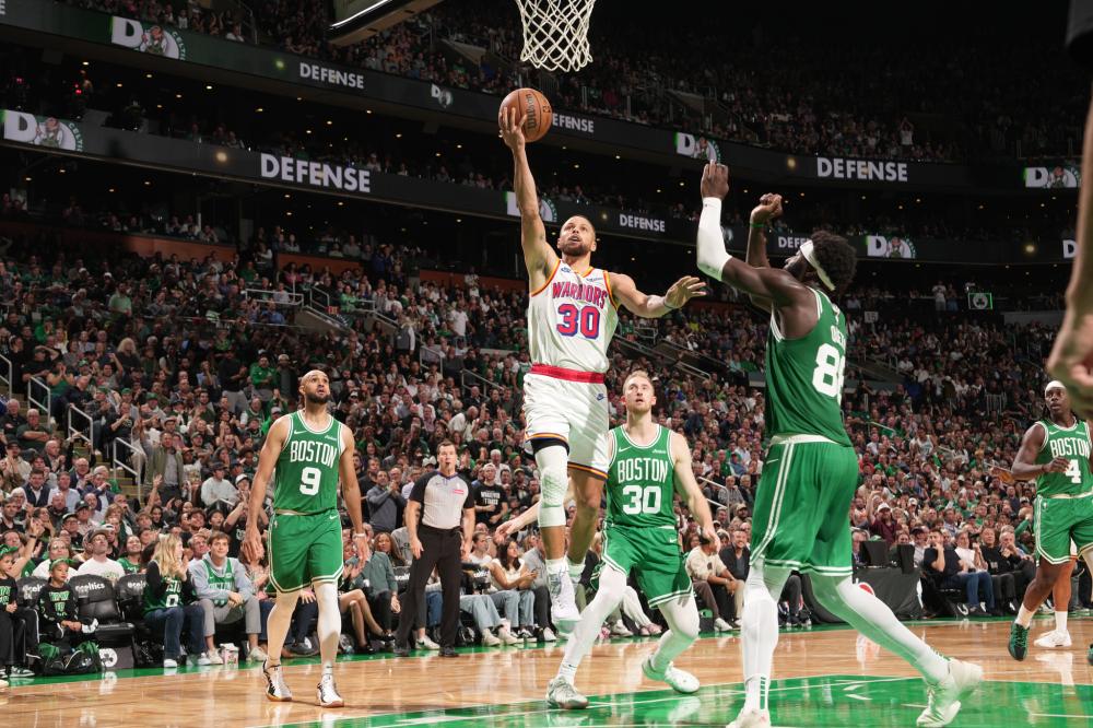 现出高水平 现出高水平